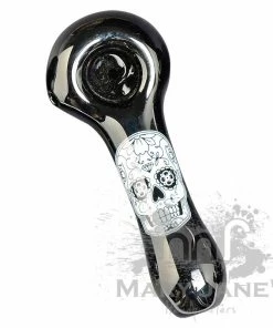 West Coast Gifts Red Eye Glass Monochrome Tattoo Glass Hand Pipes