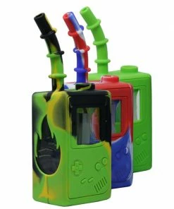 The Smokesman Nice Glass 7" Tall Silicone Glass Gamer Bubbler